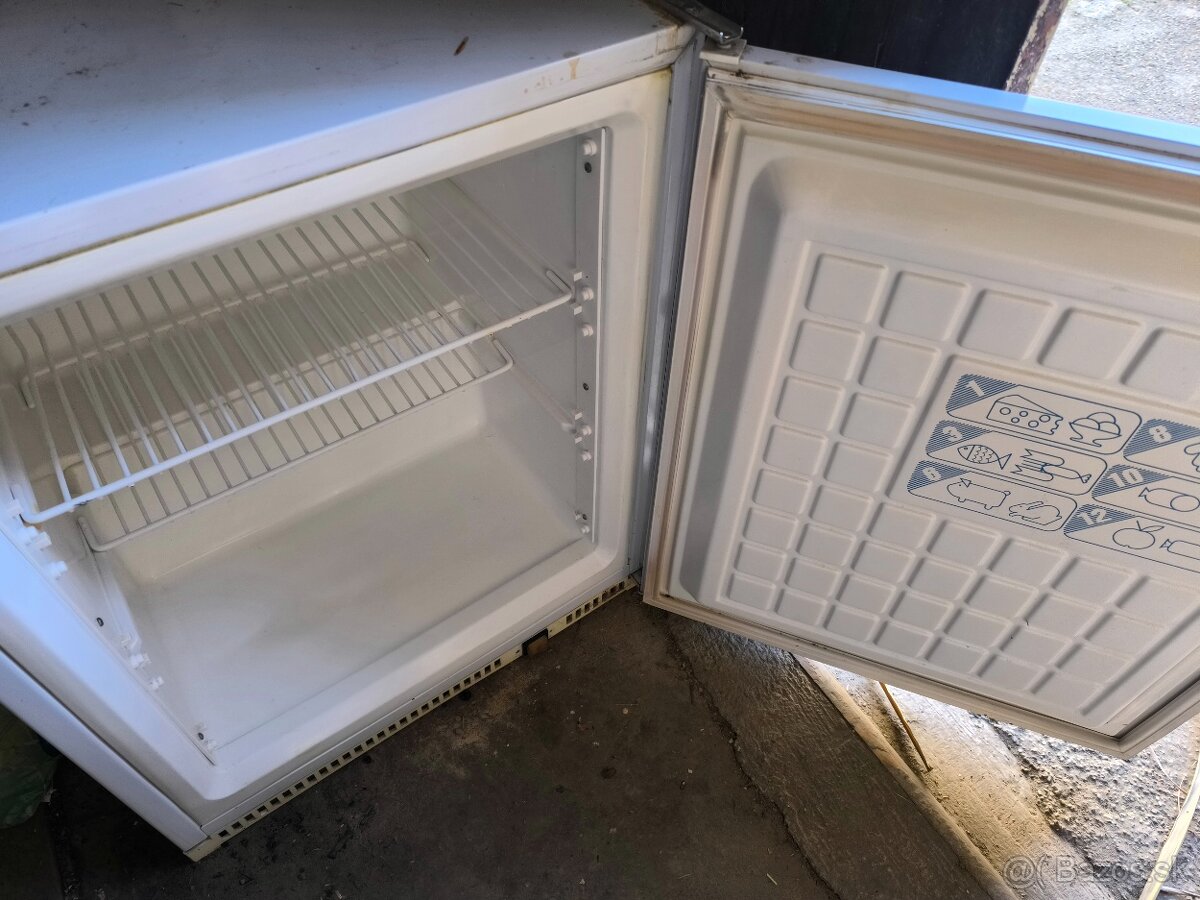 Mraznička 90 litrov - 3