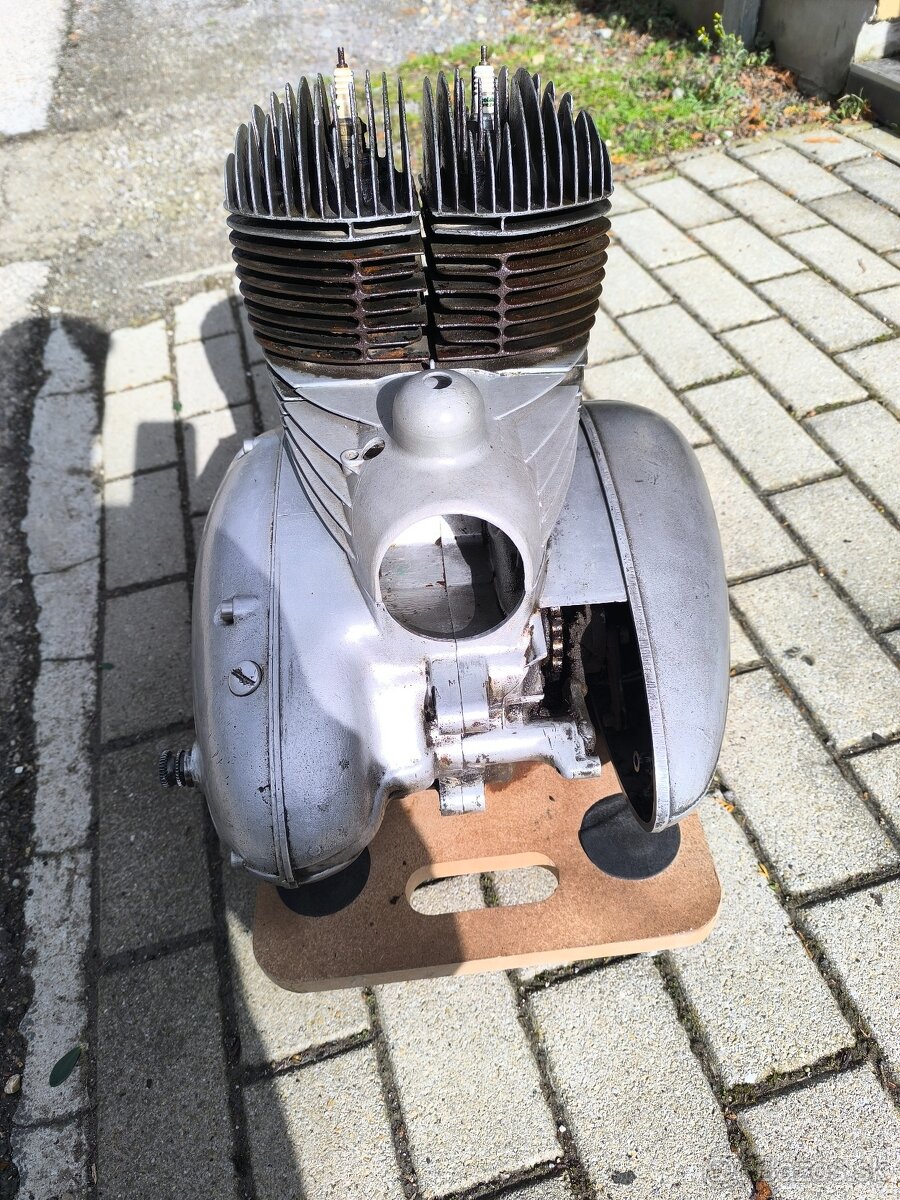 Predam motor Jawa 350-354 - 3