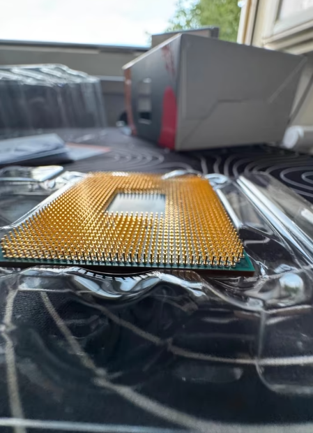 AMD Ryzen 7 5800X3D - 3