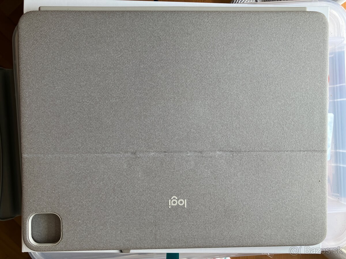 Logitech Combo Touch pre iPad Pro 12.9” (5. a 6. generácia) - 3