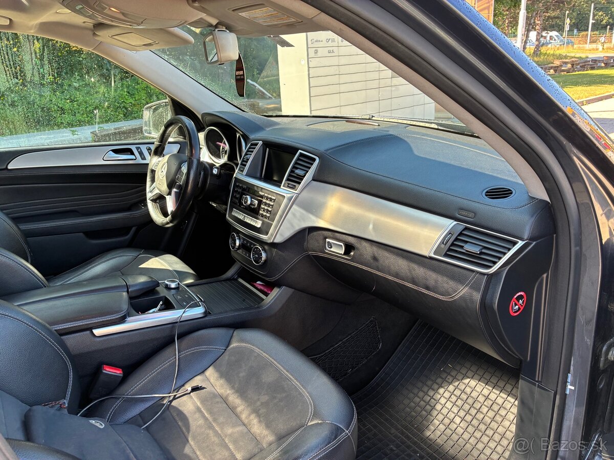 Mercedes-Benz ML350 BlueTEC 4matic - 3