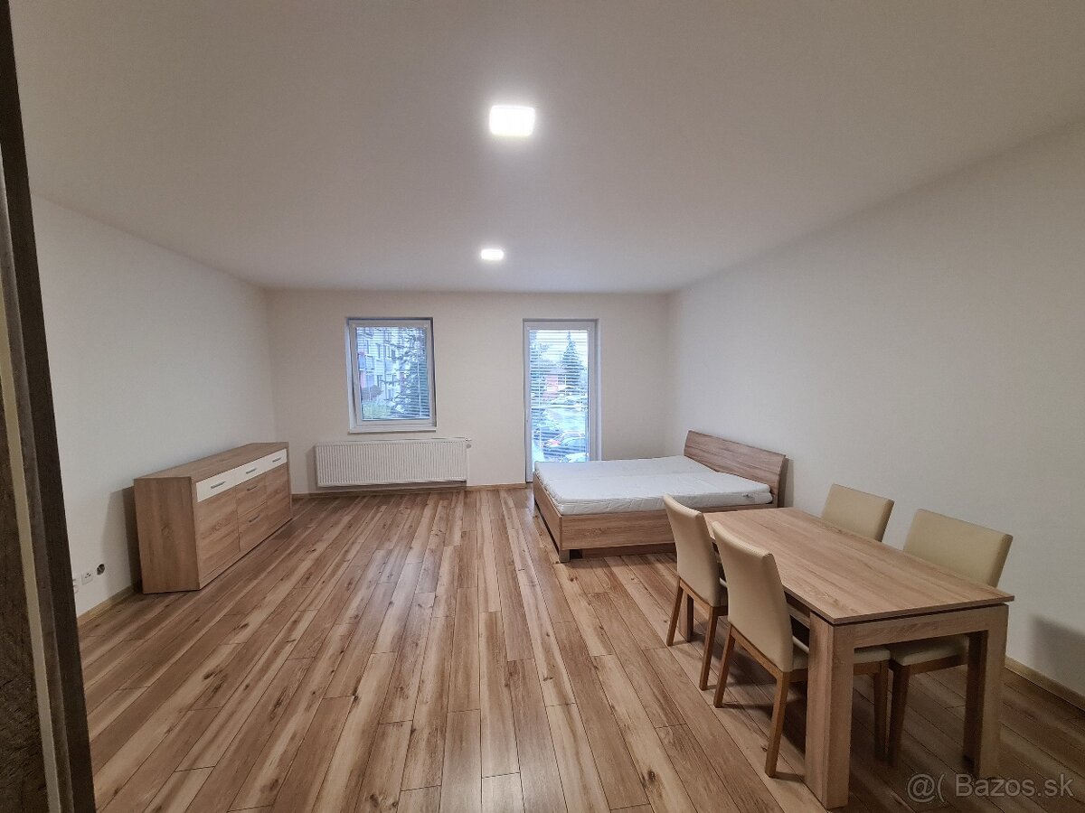 Na prenájom 1- izbový byt - 3