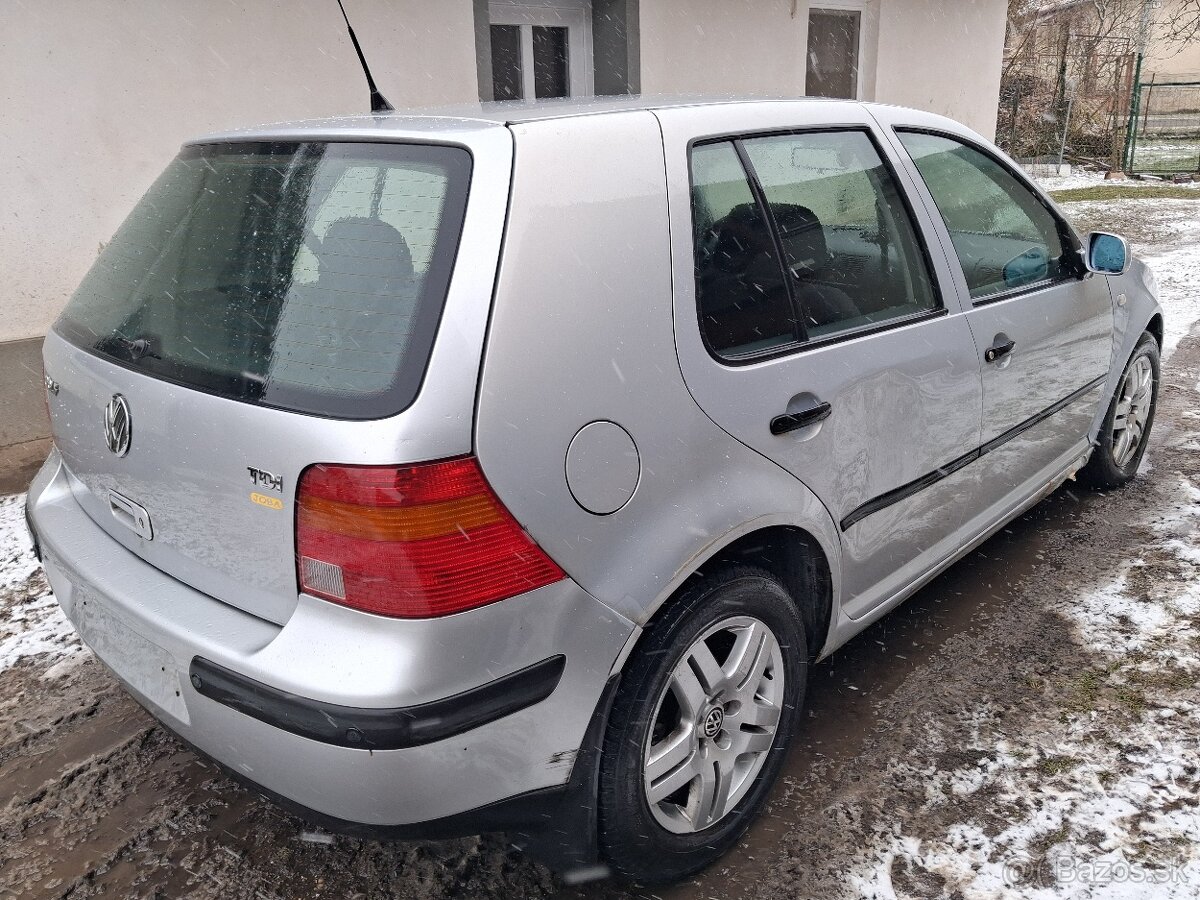 Rozpredám golf 4 - 3