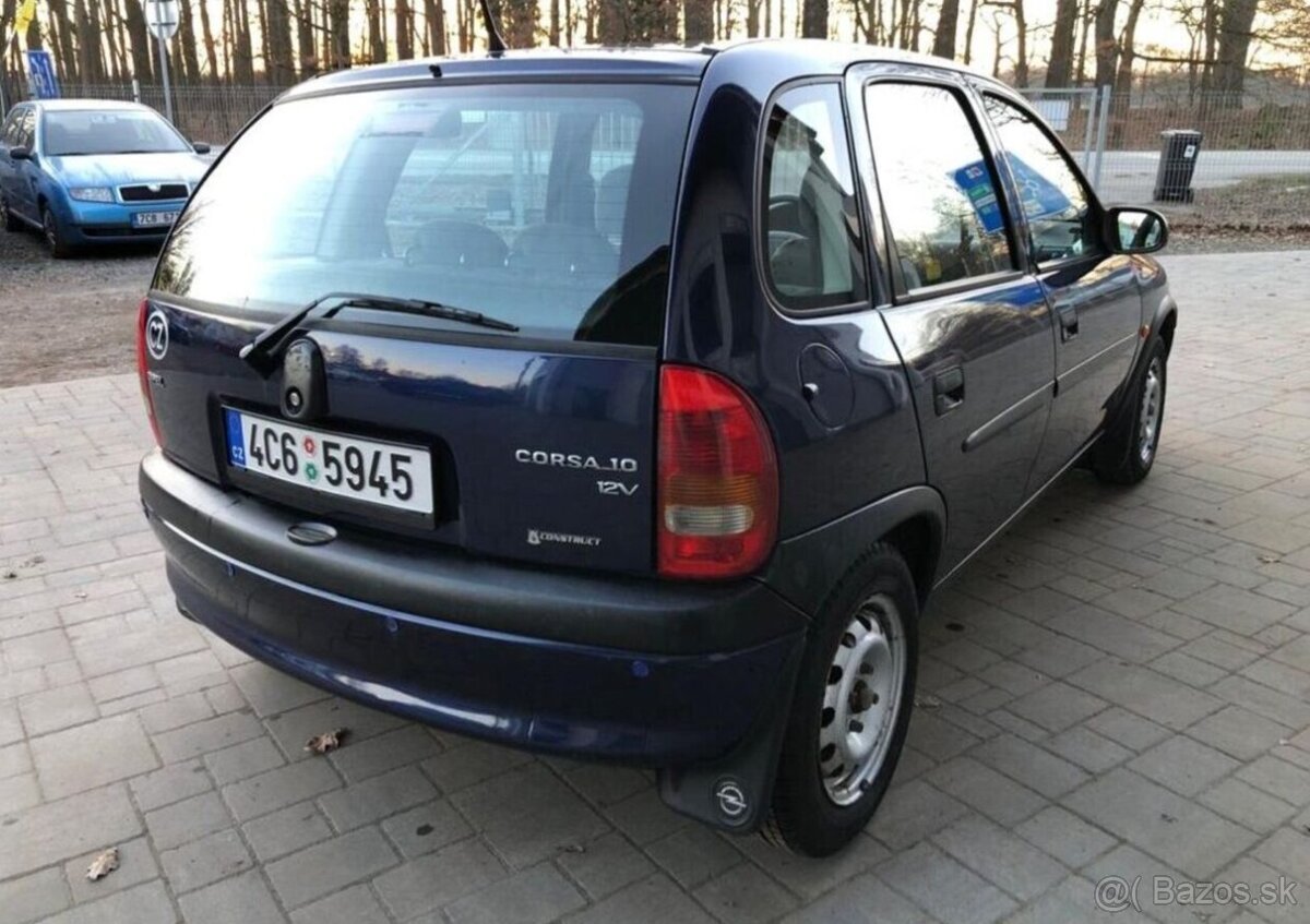 Opel Corsa 1.0 benzín manuál 40 kw - 3