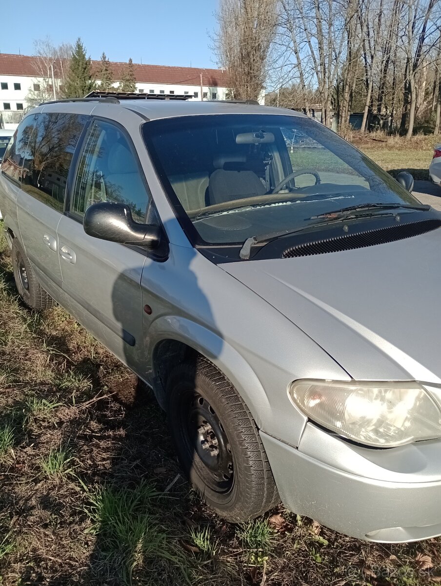 Chrysler voyager - 3
