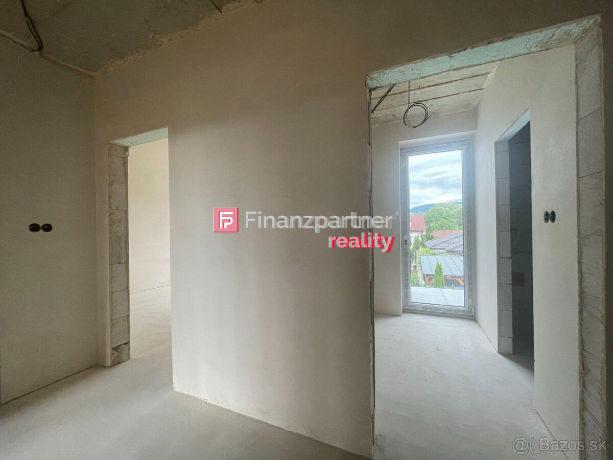 Novostavba v radovej zastavbe nad Prešovom s MHD (F641-12-AN - 3