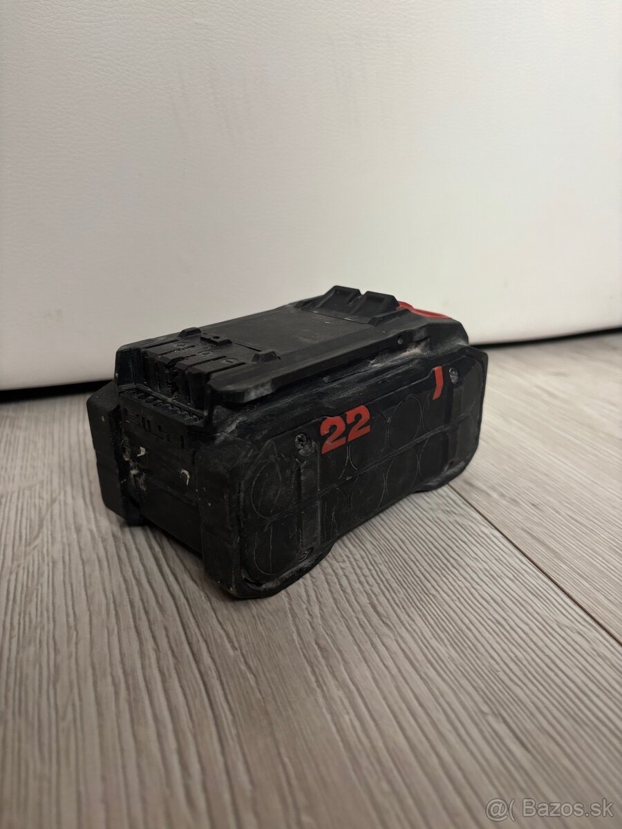 Akumulátor B 22-110 Li-ion - 3