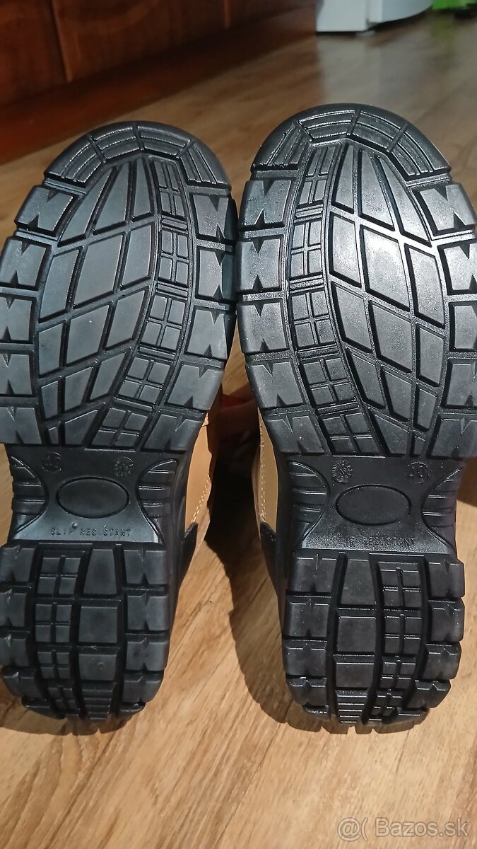 Pracovna obuv velkost 40 - 3