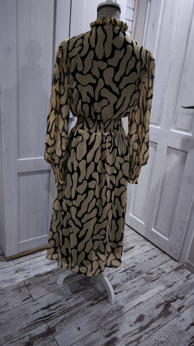 Elegantné midi šaty - 3