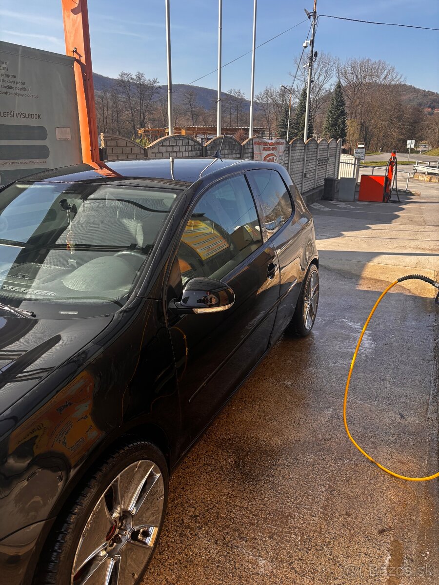 Volkswagen Golf 5 - 3