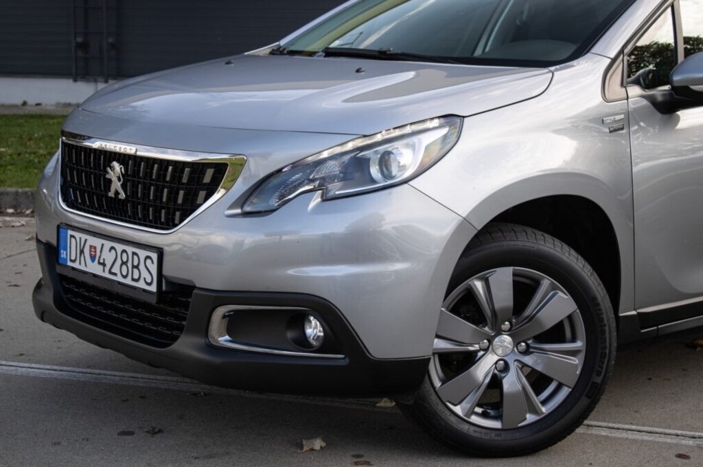 Peugeot 2008 1.2 PureTech Style - 3
