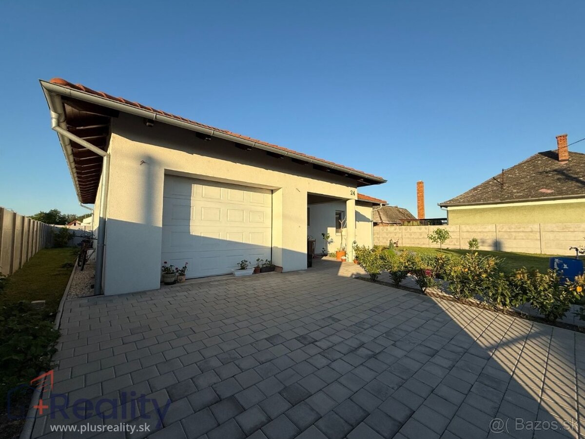 Trojizbový RD s garážou v obci Veľké Blahovo na predaj - 3