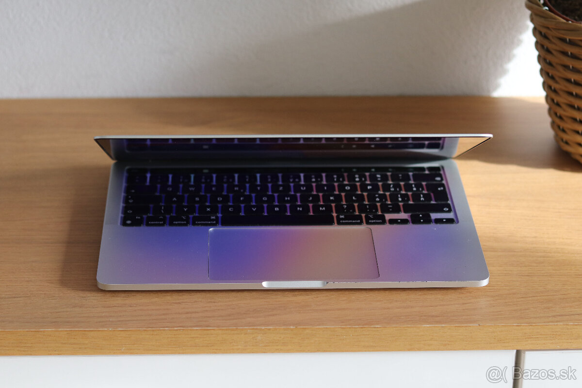 MacBook Pro M1 – 16GB RAM, 256GB SSD, Silver - 3