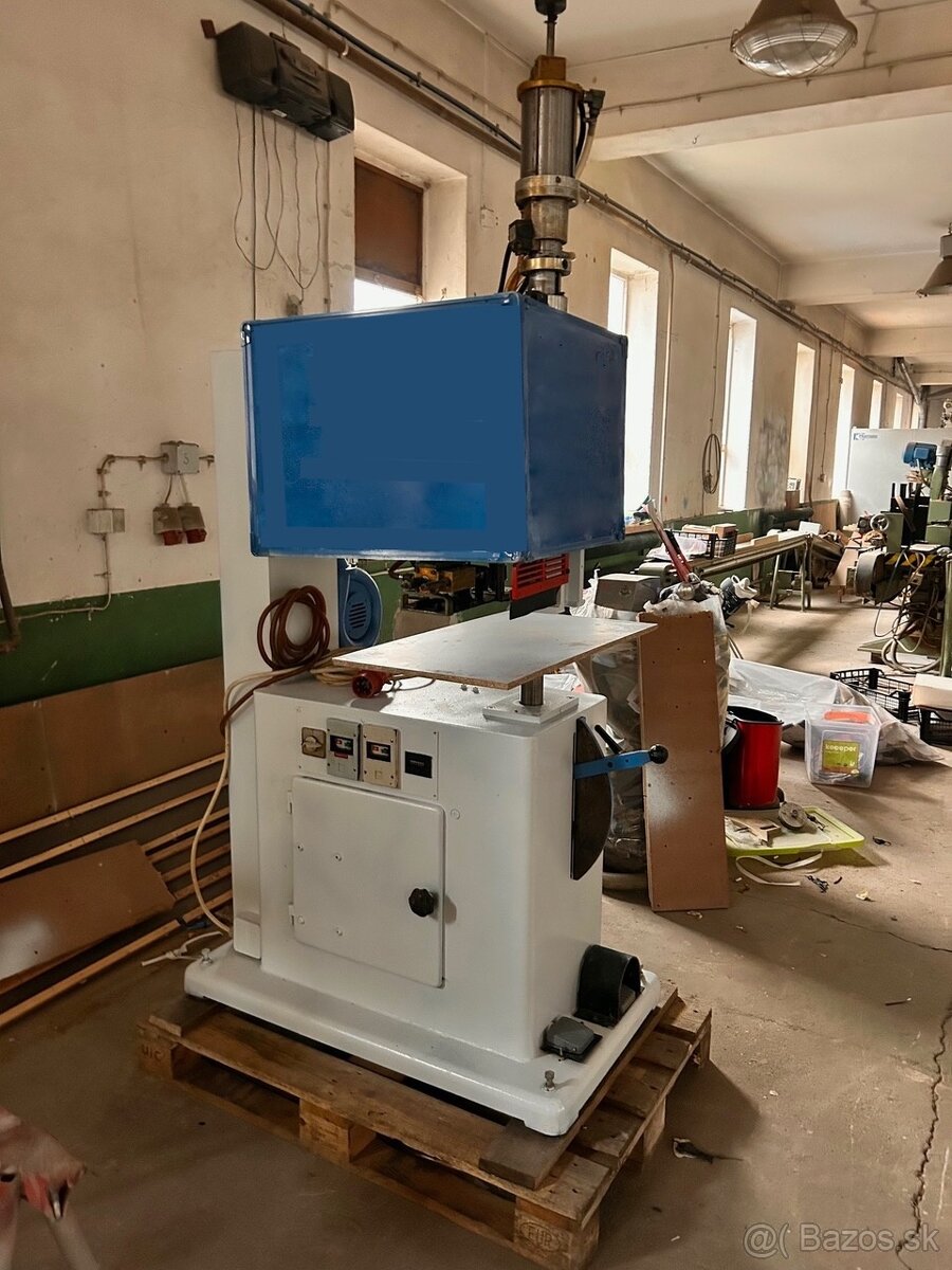 Automatický odstraňovač uzlov AYEN Alomat AL100 - 3