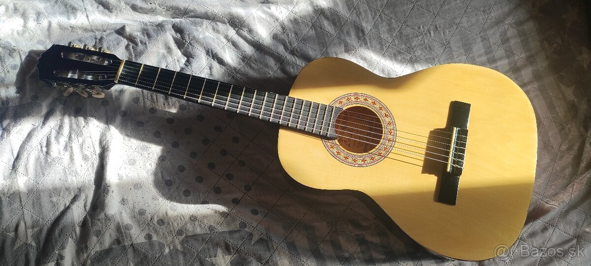 Akustická gitara Lucida - 3