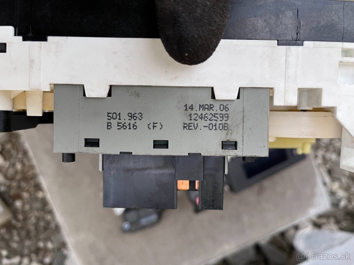 Opel Astra G panel kurenia,displej,svetlo,smerovky,spínač - 3