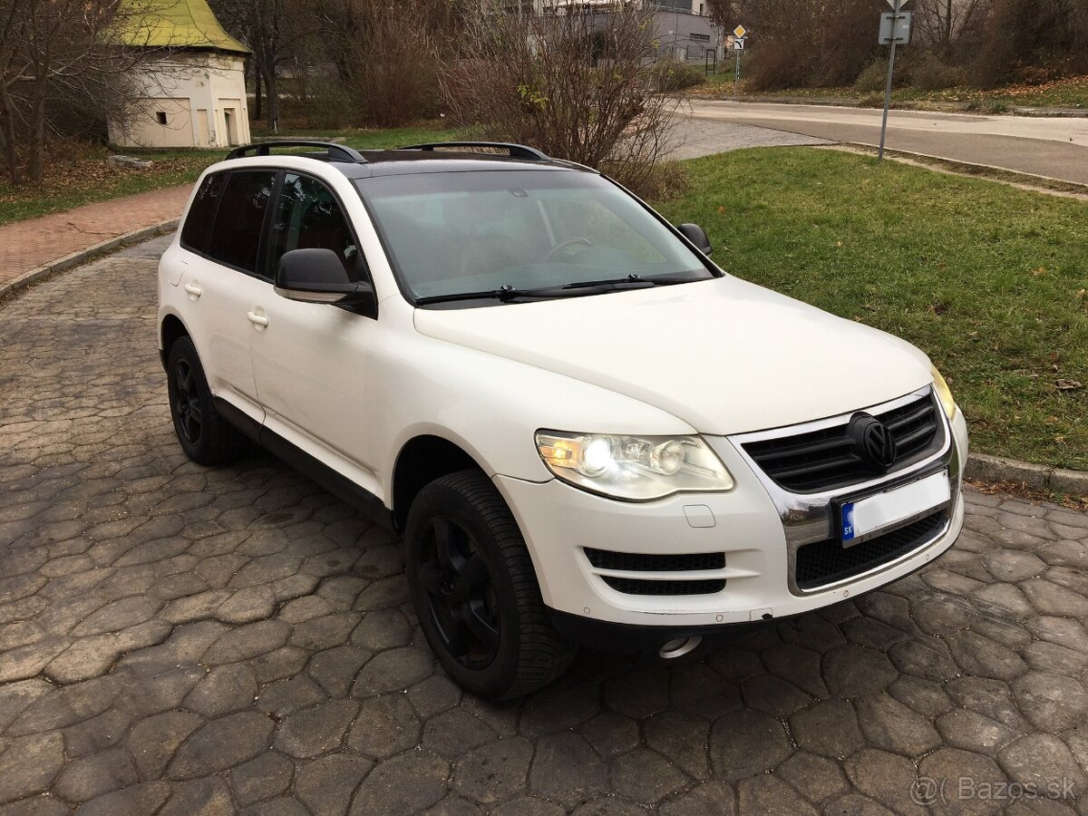 VOLKSWAGEN TOUAREG 3.0 TDi V6 4MOTION - 3