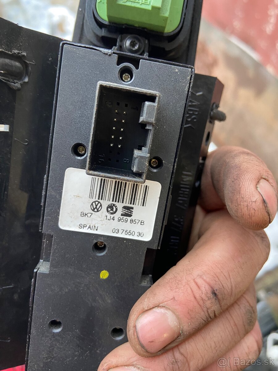 Vypinac svetiel vag group - 3