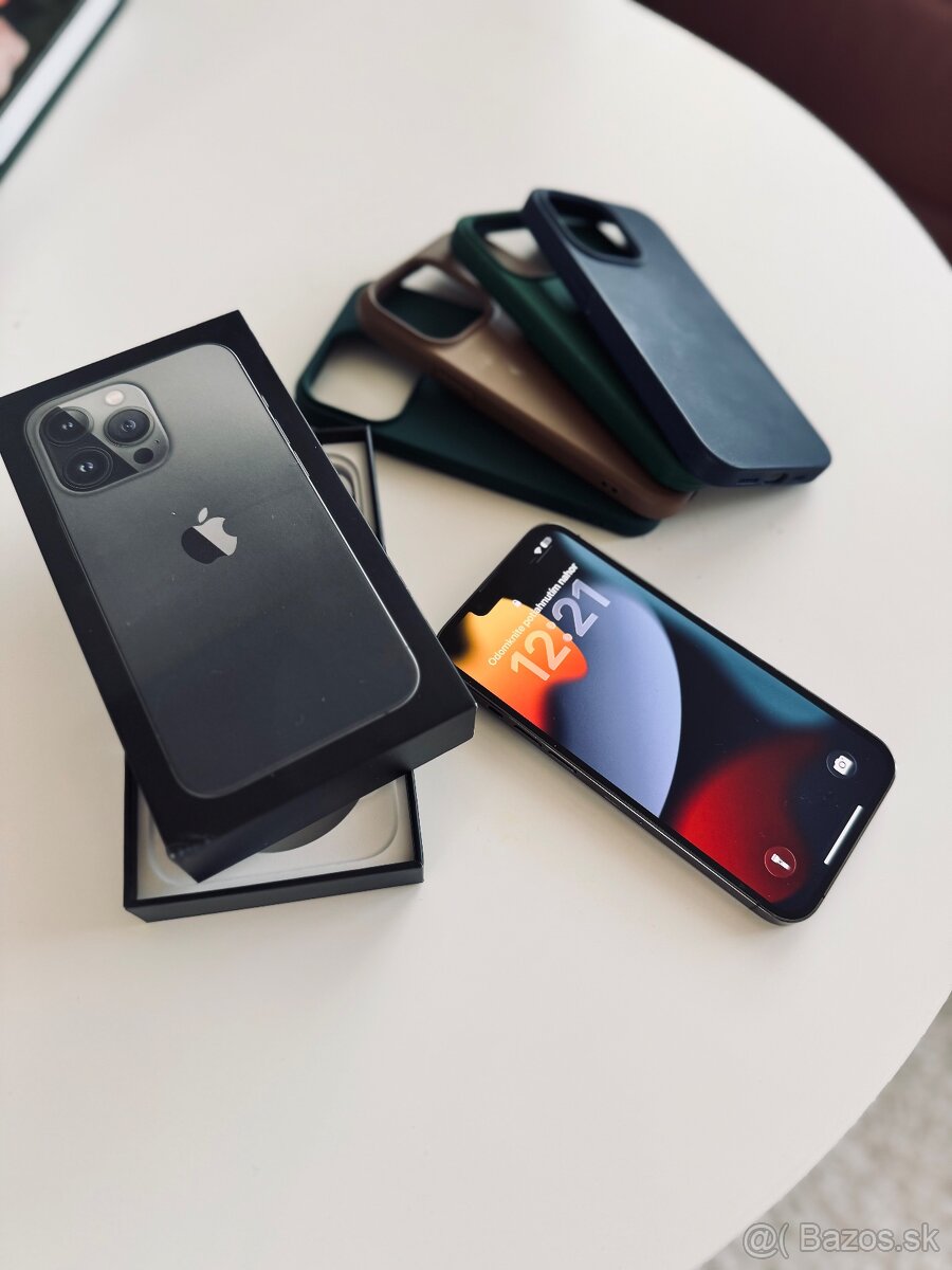 iPhone 13 Pro 256 GB + 4 obaly ZDARMA - 3