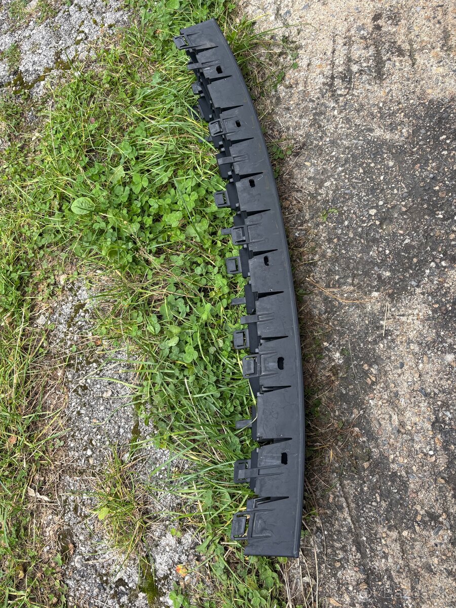 Spodna mriezka z V6 naraznika pre Audi TT mk1 - 3