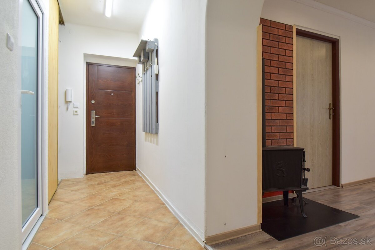 2izb. Byt Handlova / voľný od 15.12 - 3