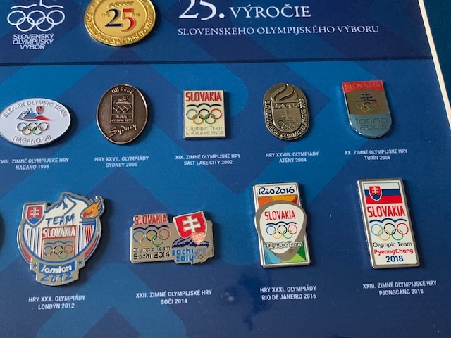 Predám Oficiálnu sadu Olympijských odznakov SOV - 14 ks - 3