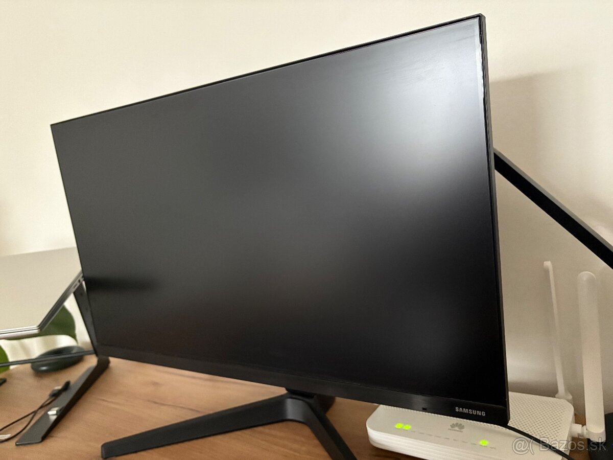 Monitor Samsung 24” - 3