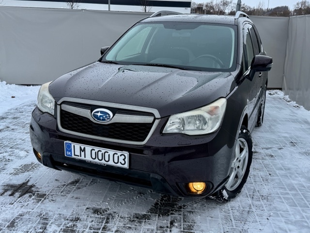 SUBARU FORESTER 2.0d / 4x4 / xenón / ťažné / webasto - 3