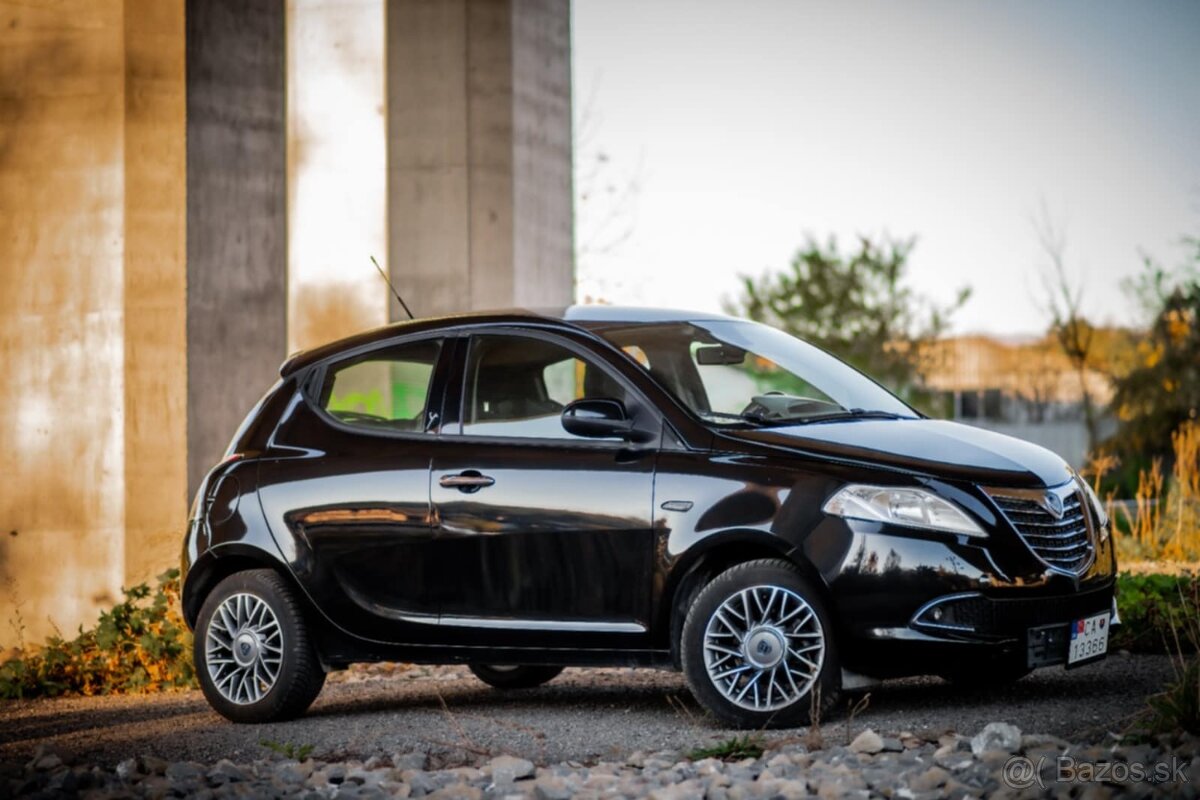 LANCIA YPSILON 1,3 MULTIJET - 3