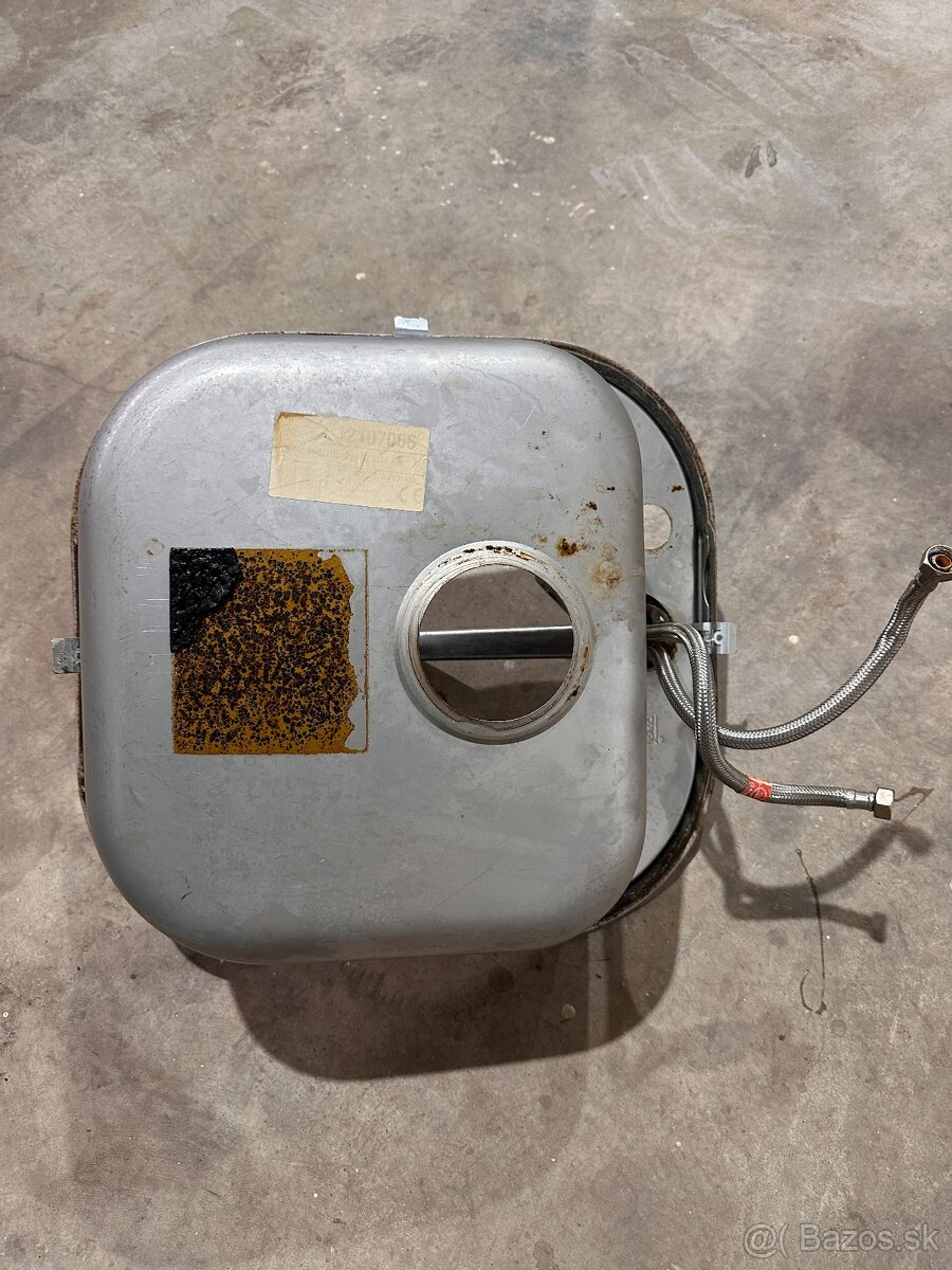 Umývadlo s batériou - 3