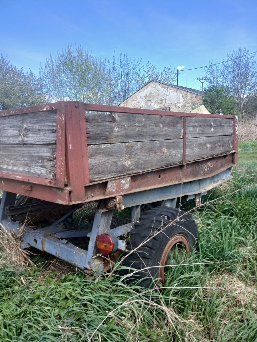 VLEČKA ZA TRAKTOR - 3