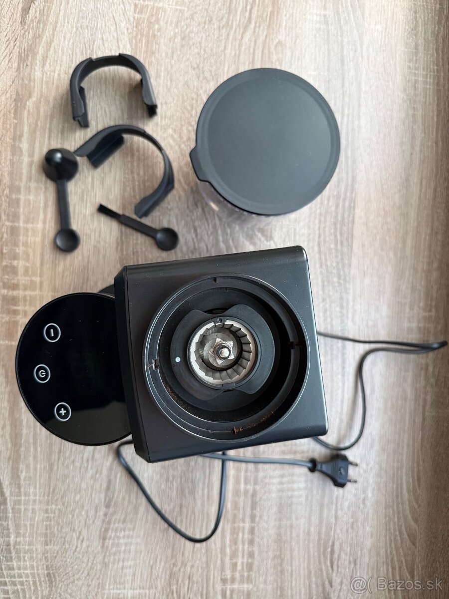 Mlynček na kávu ETA Profito 1069 90000 čierny - 3