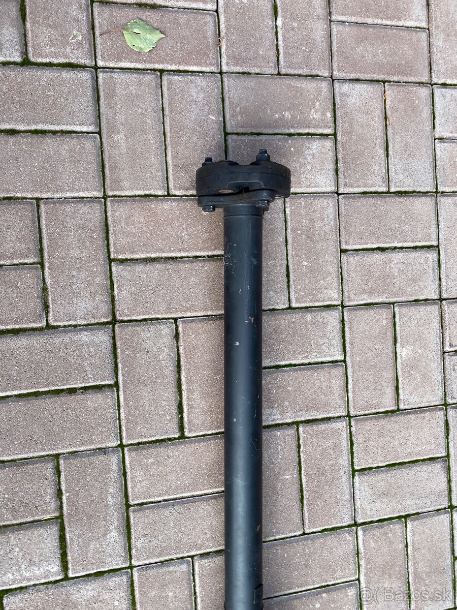 Predám kardanový hriadeľ na BMW F30 - 3