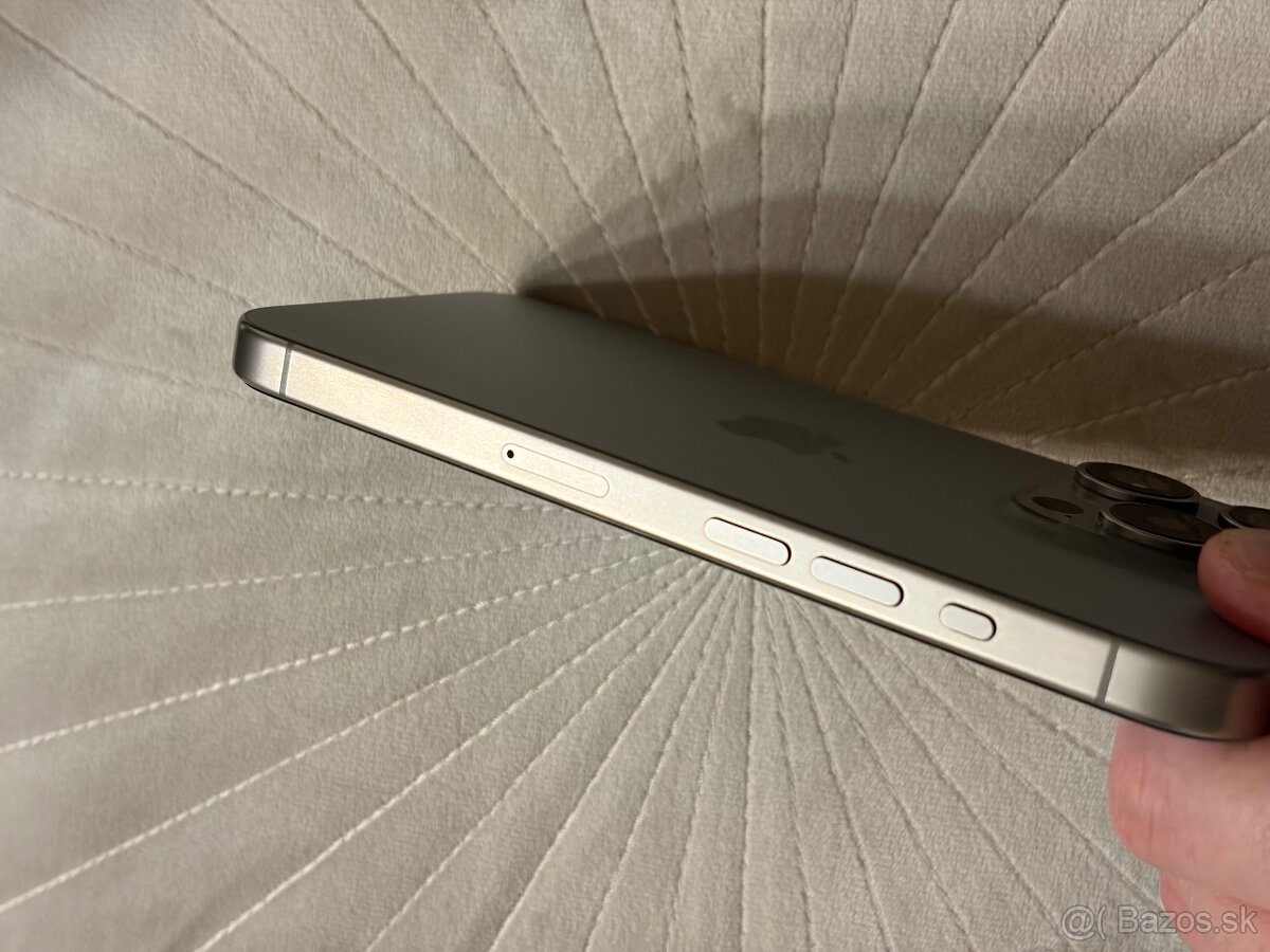 iPhone 15 Pro 256GB Natural Titanium - 3