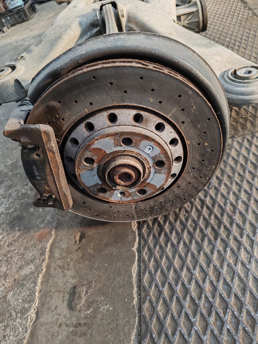 Audi A8 D3 4E 4.2 TDi zadná náprava - 3