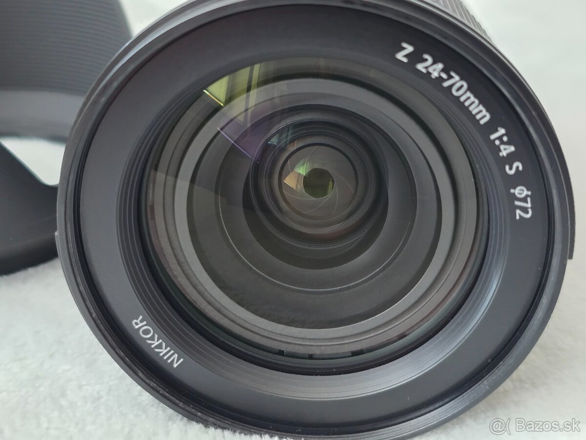 Nikon Z 24-70/f4 - 3
