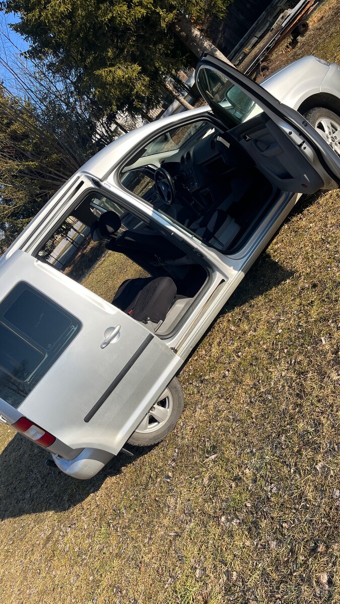 VW Caddy 1,9tdi 77kw N1 - 3