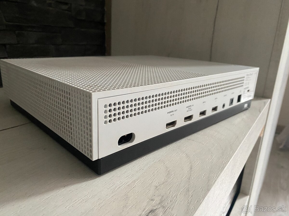Xbox One S 1Tb - 3