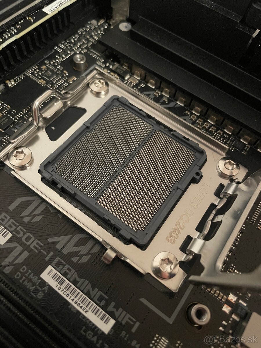 Predám ASUS ROG STRIX B650E-I GAMING WIFI - 3