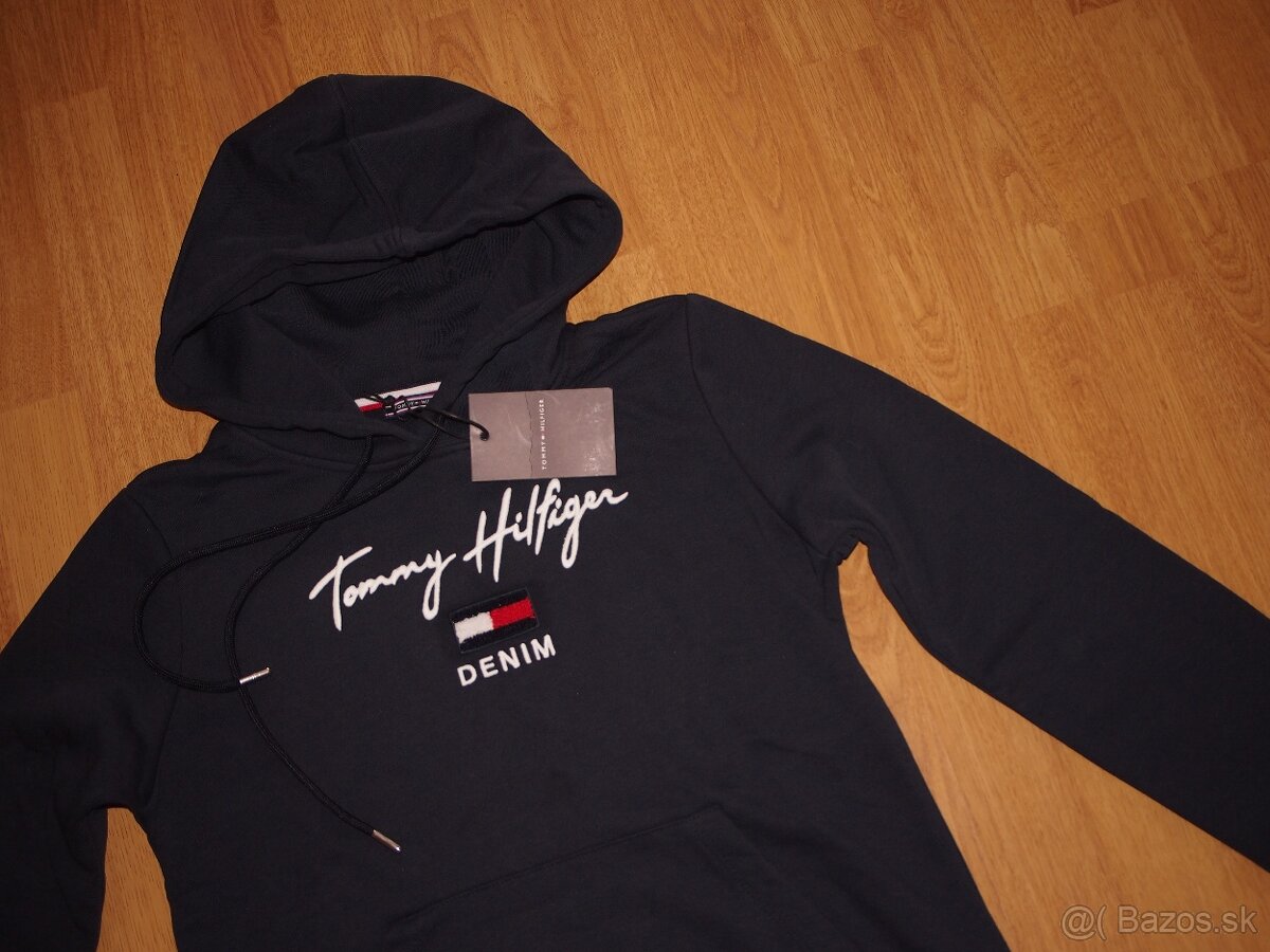 Tommy Hilfiger dámska mikina s kapucnou čierna - 3