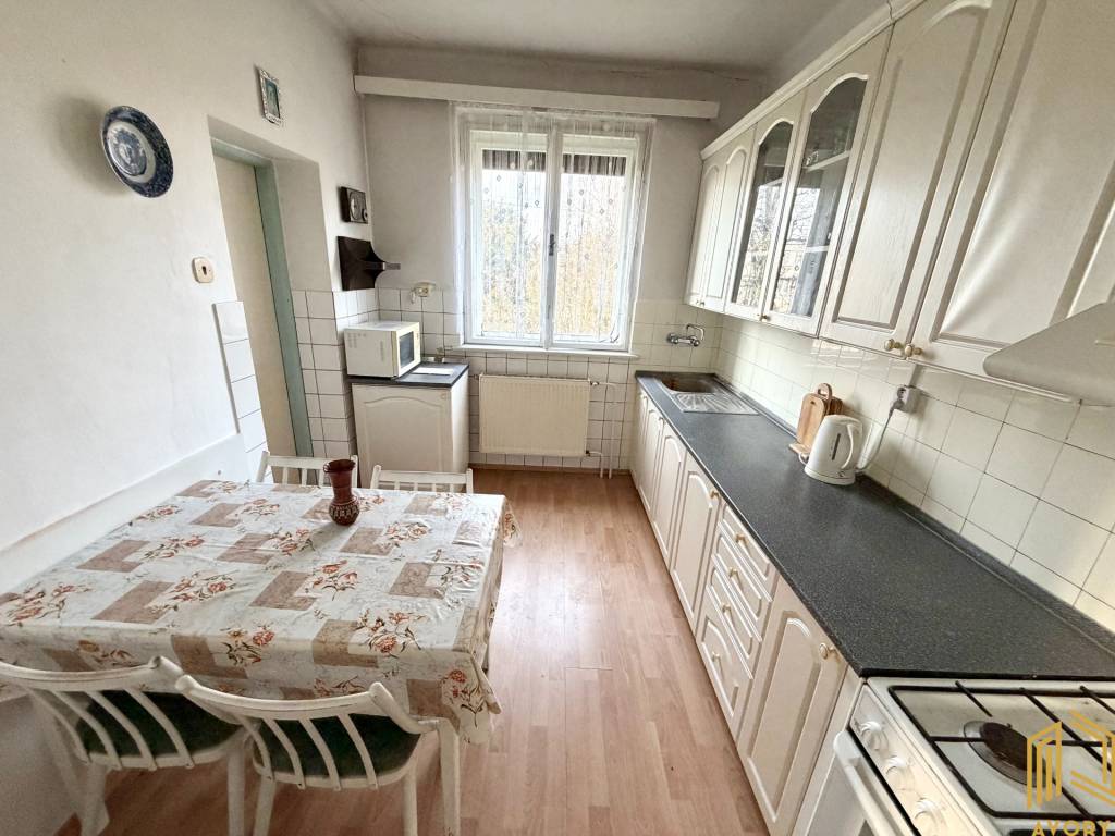 ROD. DOM s GARÁŽOU, POZEMOK 973m2, ŠAJDÍKOVÉ HUMENCE - 3