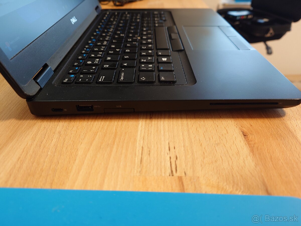 Lenovo Latitude 5490 - 3