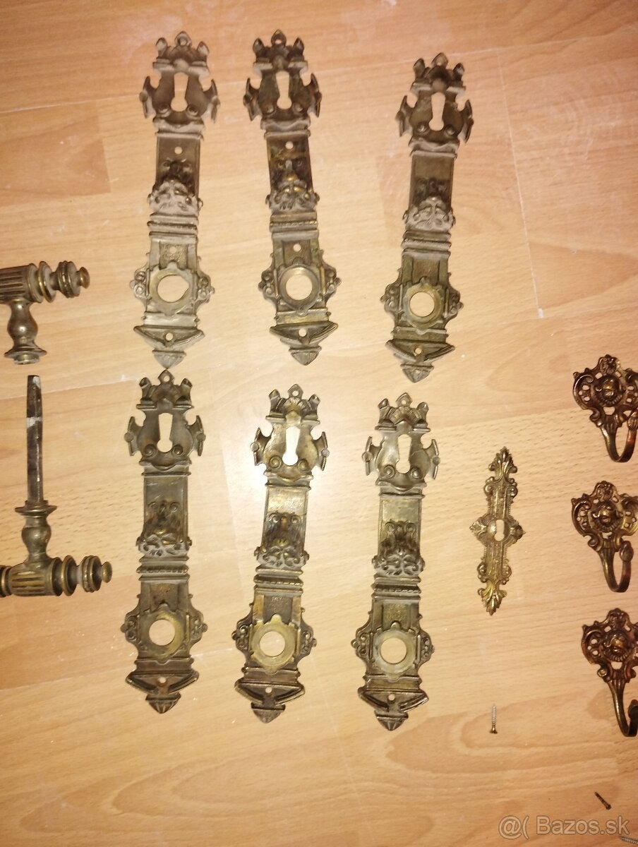 Klucky a vesiaky - 3