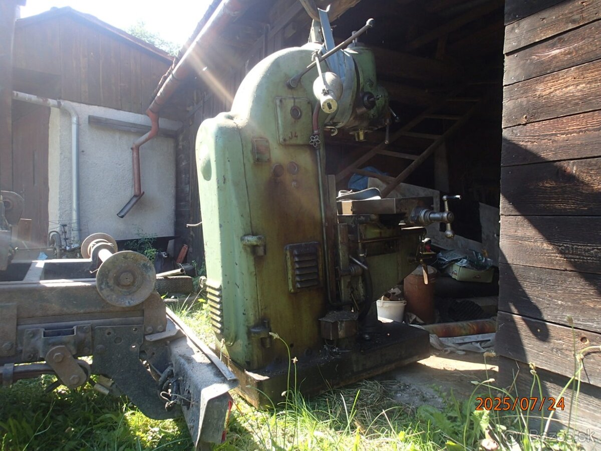 Traktor Zetor 25 bez TP ,Fréza 32,motor,Suzuki 4x4 bez TP - 3