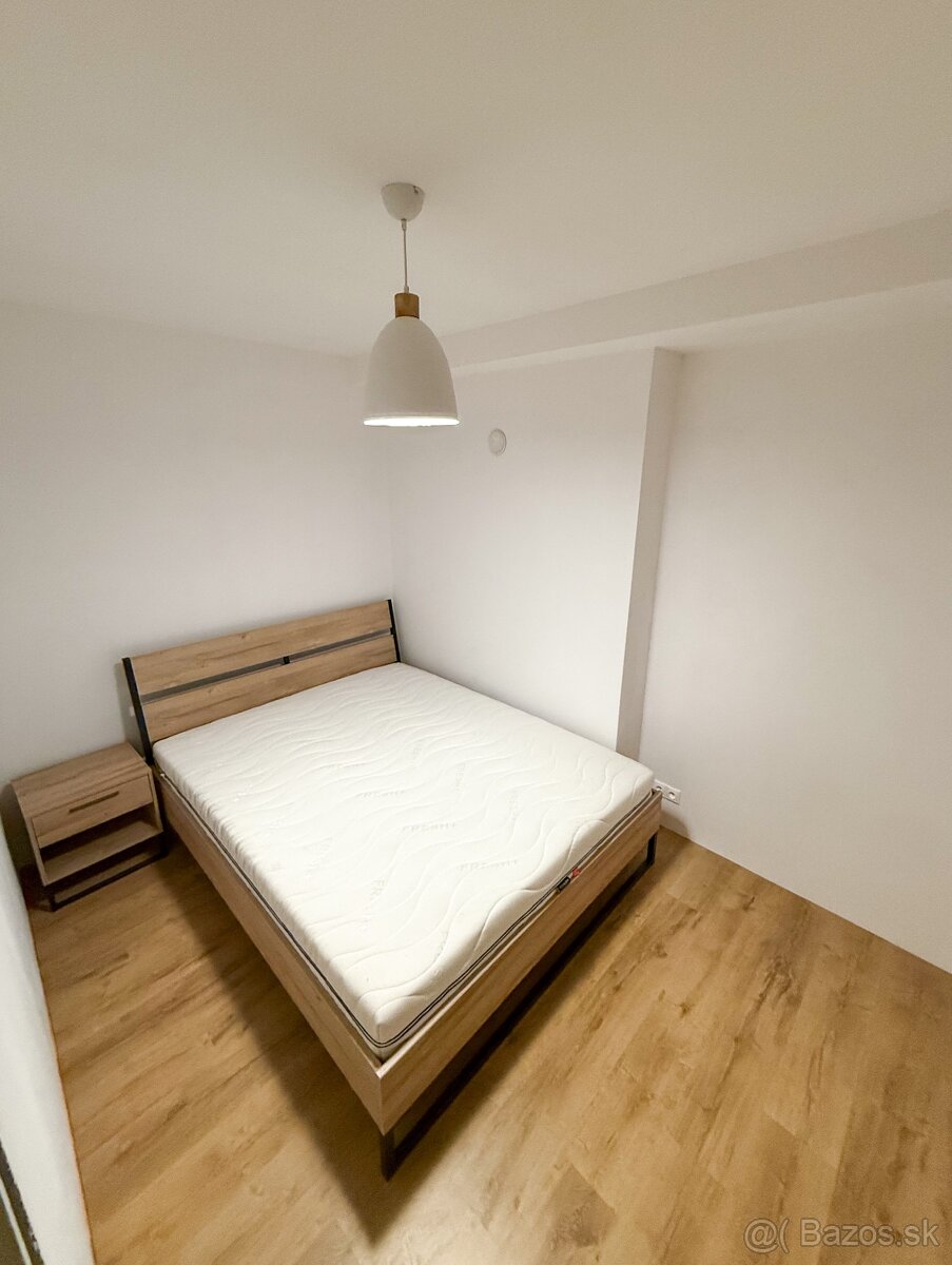 Predám 2kk v centre TR (40 m²) – kompletná rekonštrukcia - 3