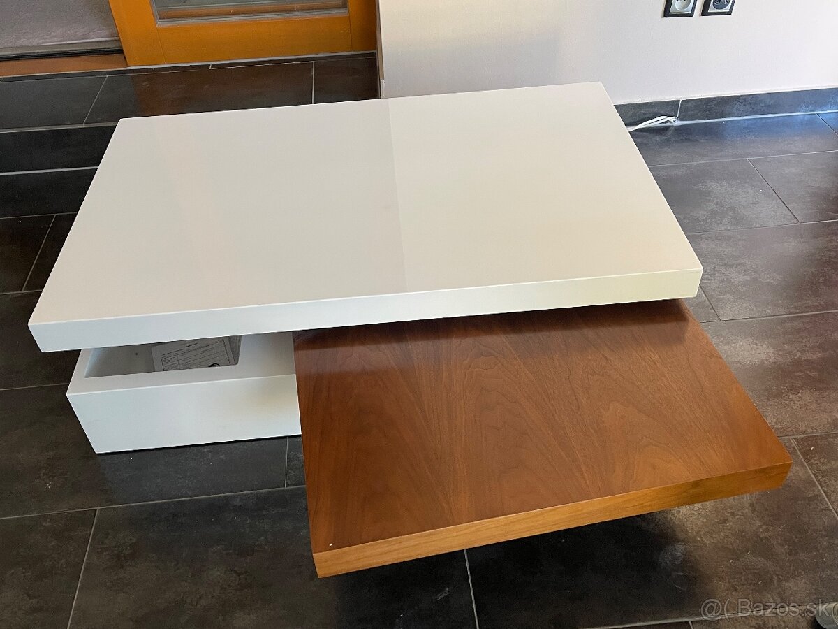 KONFERENCNY STOLIK - 3