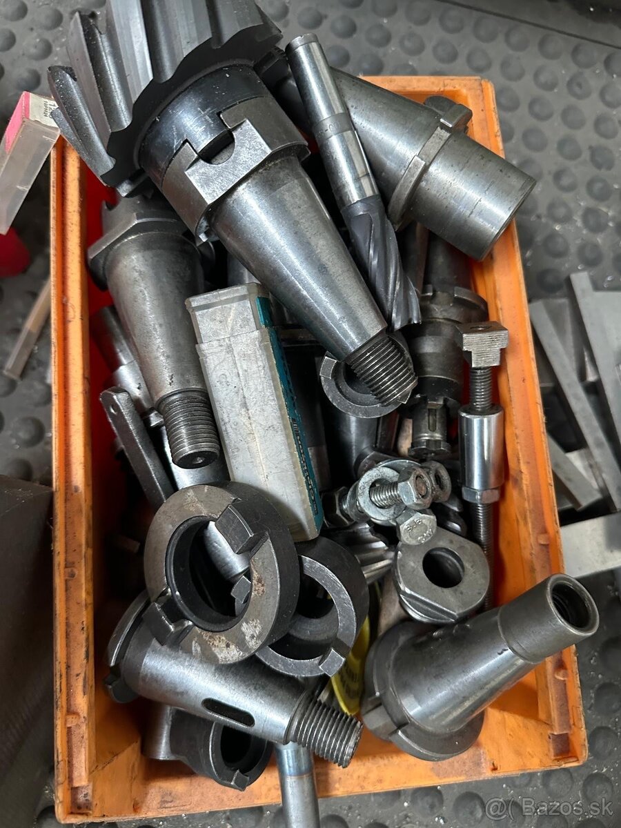 Frézka DECKEL FP2 - 3