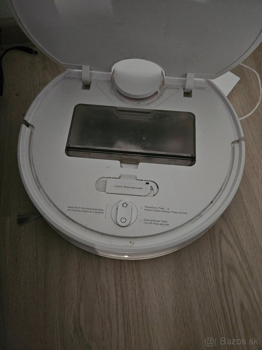 Roboticky vysavac s mopom - 3