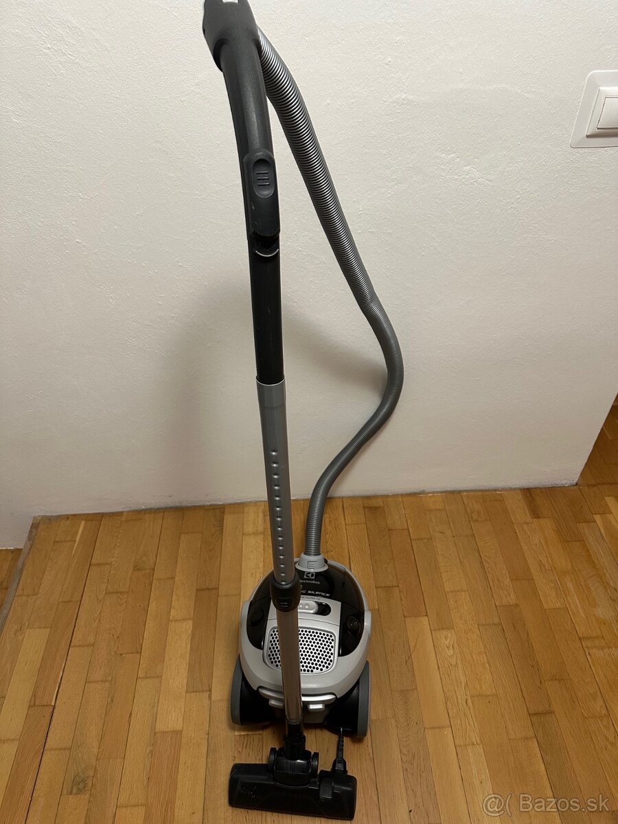 Vysávač Electrolux - ZCS2220BEL. - 3
