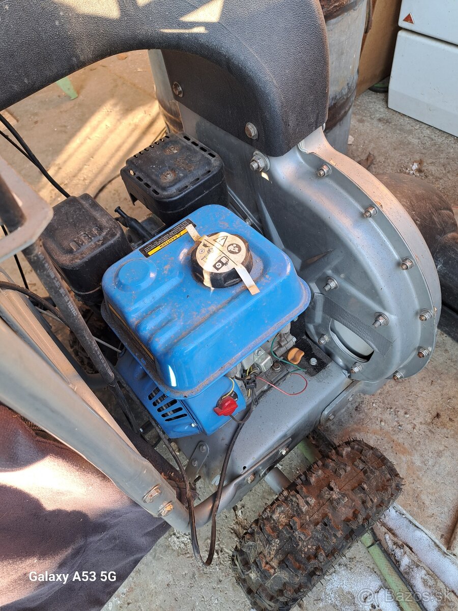 Predam benzinovy vysavac - 3